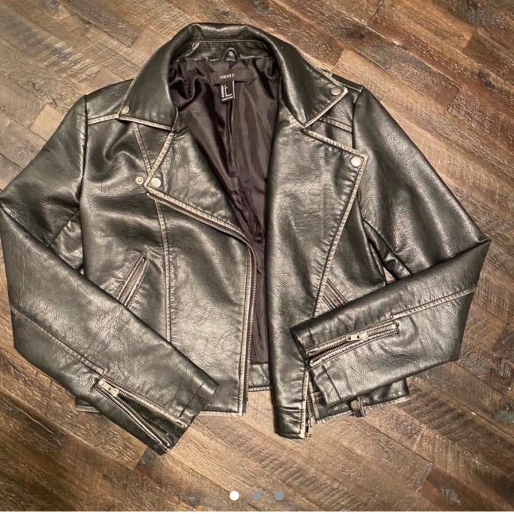 Black forever 21 leather jacket